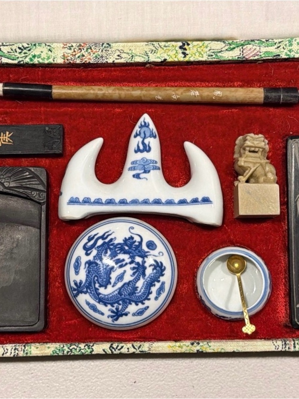 ORIGINAL VINTAGE CHINESE CASED CALLIGRAPHY SET